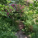 Penzion Les Insolites 3*