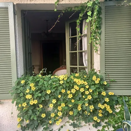 Les Insolites Guest house