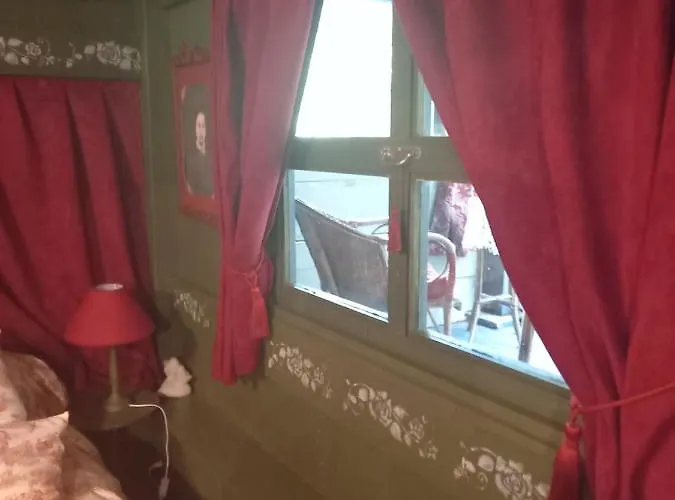 Les Insolites 3* Watronville