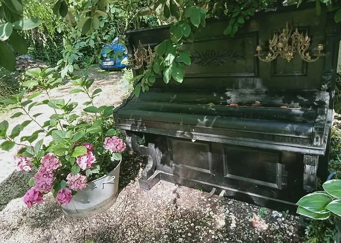 Les Insolites 3* Watronville